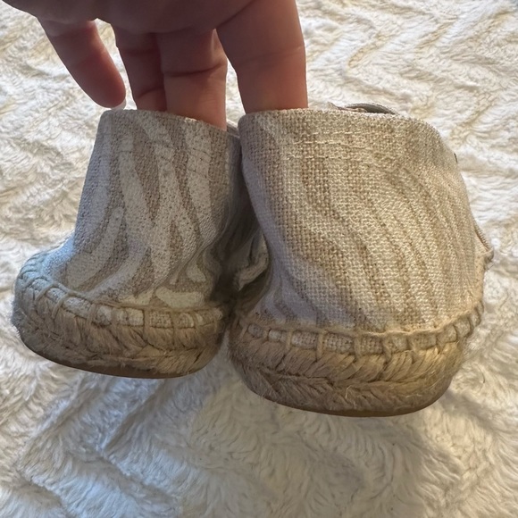 Soludos Canvas Zebra Print Dali Flat Espadrilles Size 9 - Picture 4 of 10